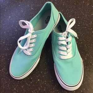 Mossimo Supply Co. Tennis Shoes